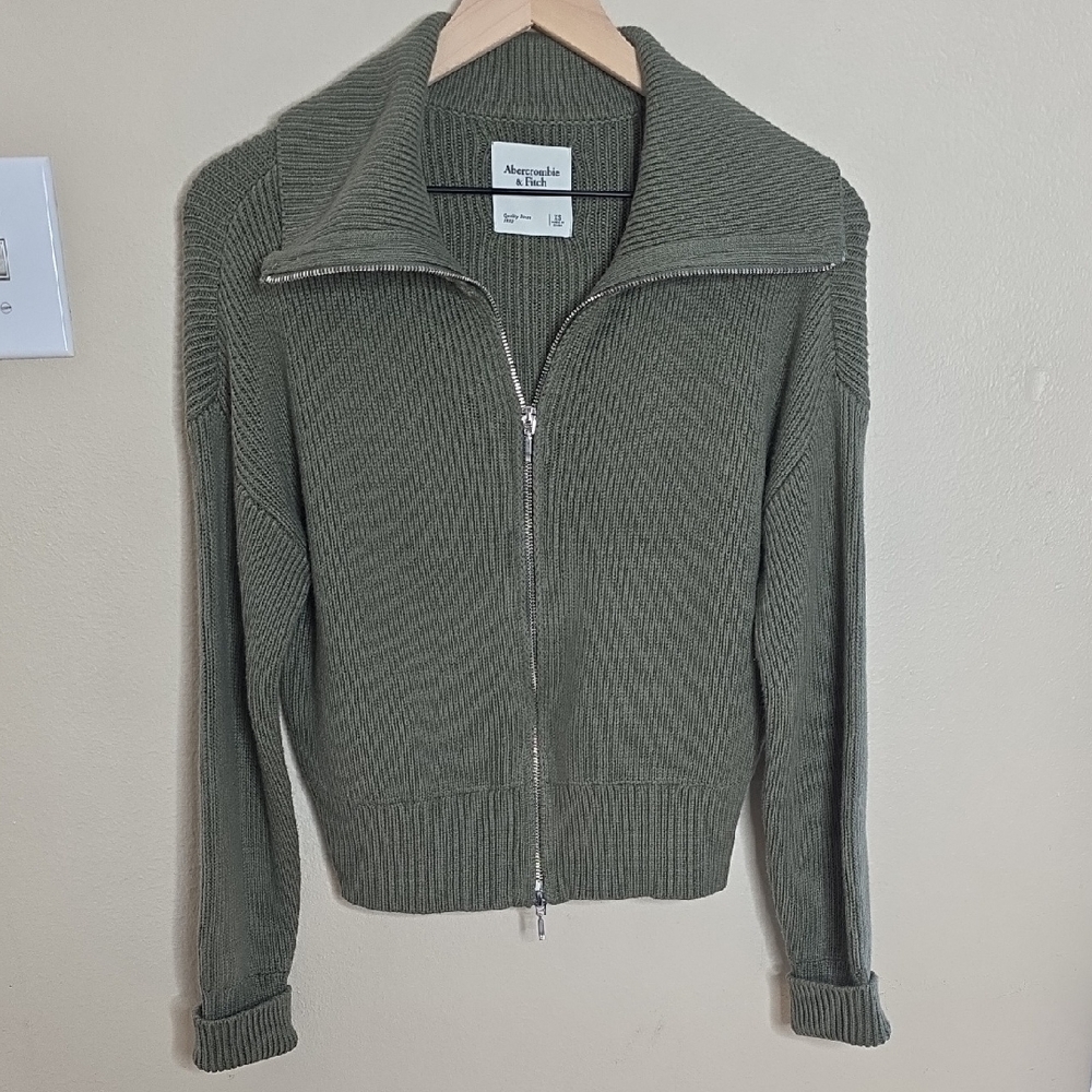 Abercrombie & Fitch Olive Green Zip-Up Cardigan